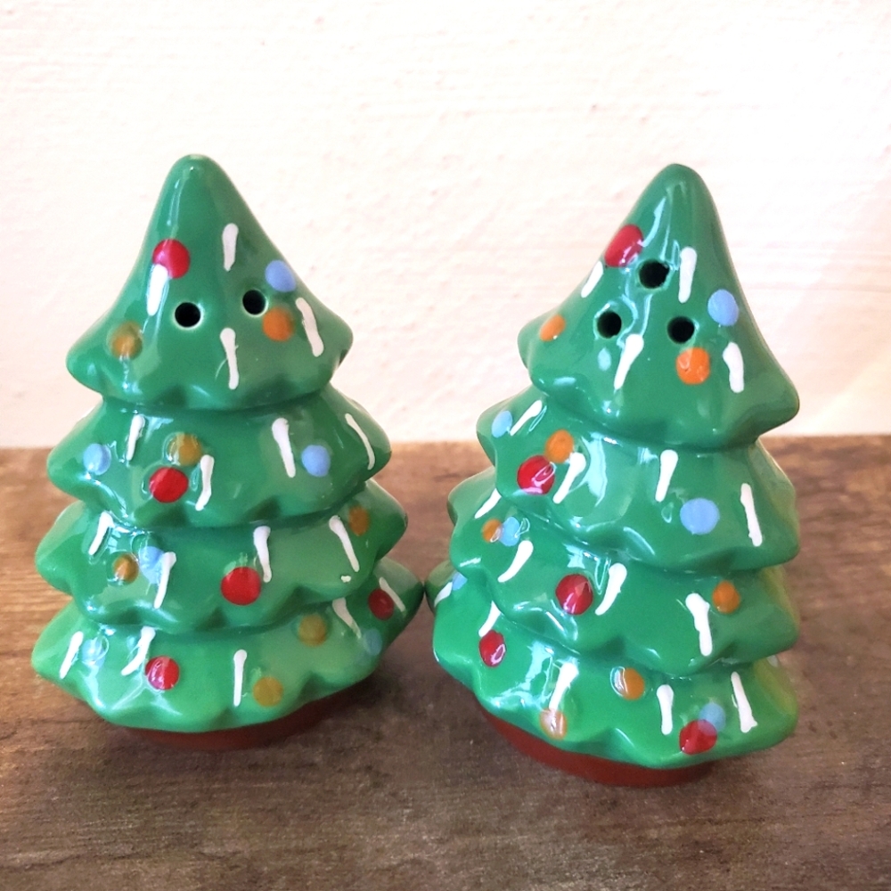 Christmas Tree Salt and Pepper Shaker Set - Holiday Table Accents